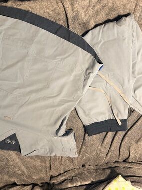 Figs Light Blue Reversible Scrub Set (Top & Bottom)